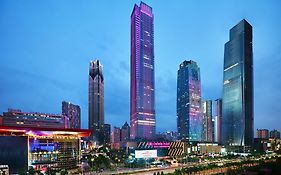 南宁中心永恒皇冠假日酒店